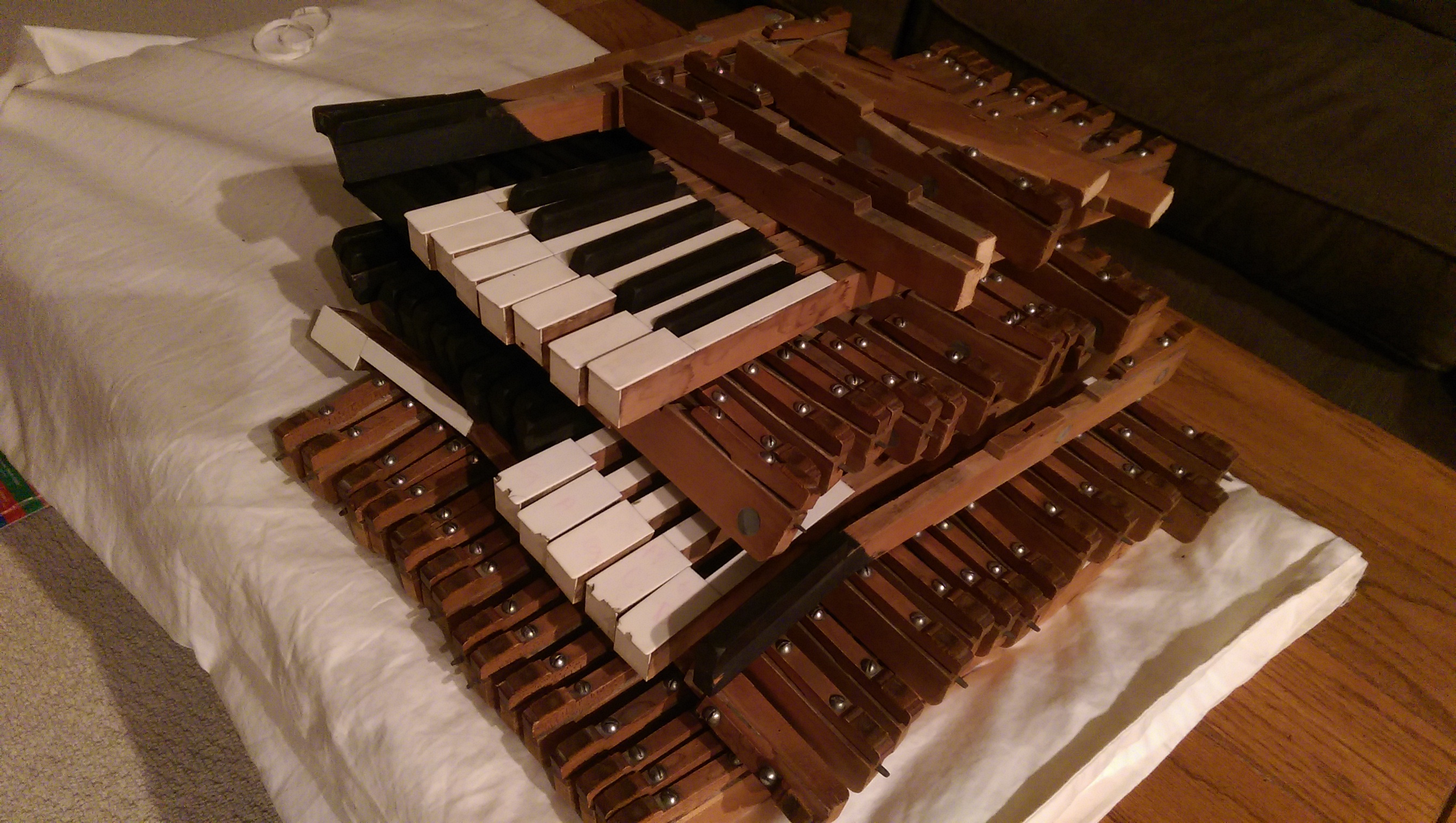 I cleaned each key by hand with water and vinegar