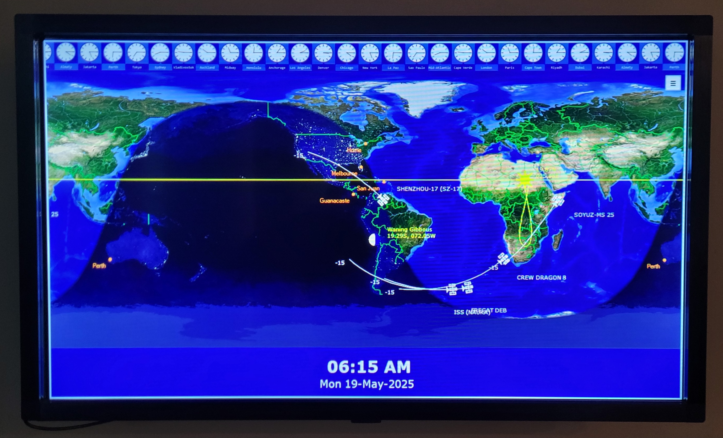 Time Mapper UHD. It can display tons of info, though I keep it to a minimum.