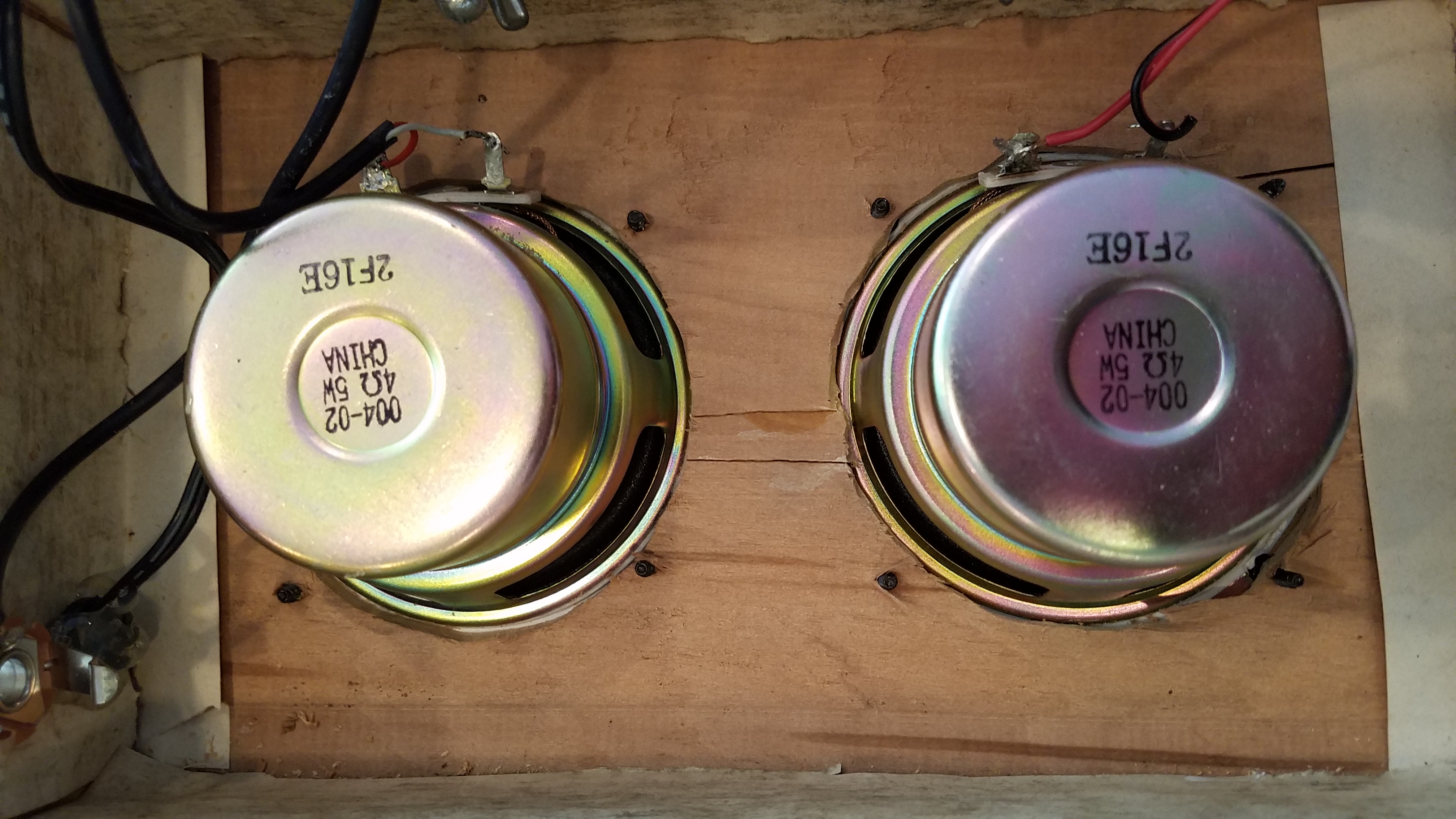 A whopping 5W of output power. Try not to wake the neighbors with this thing.