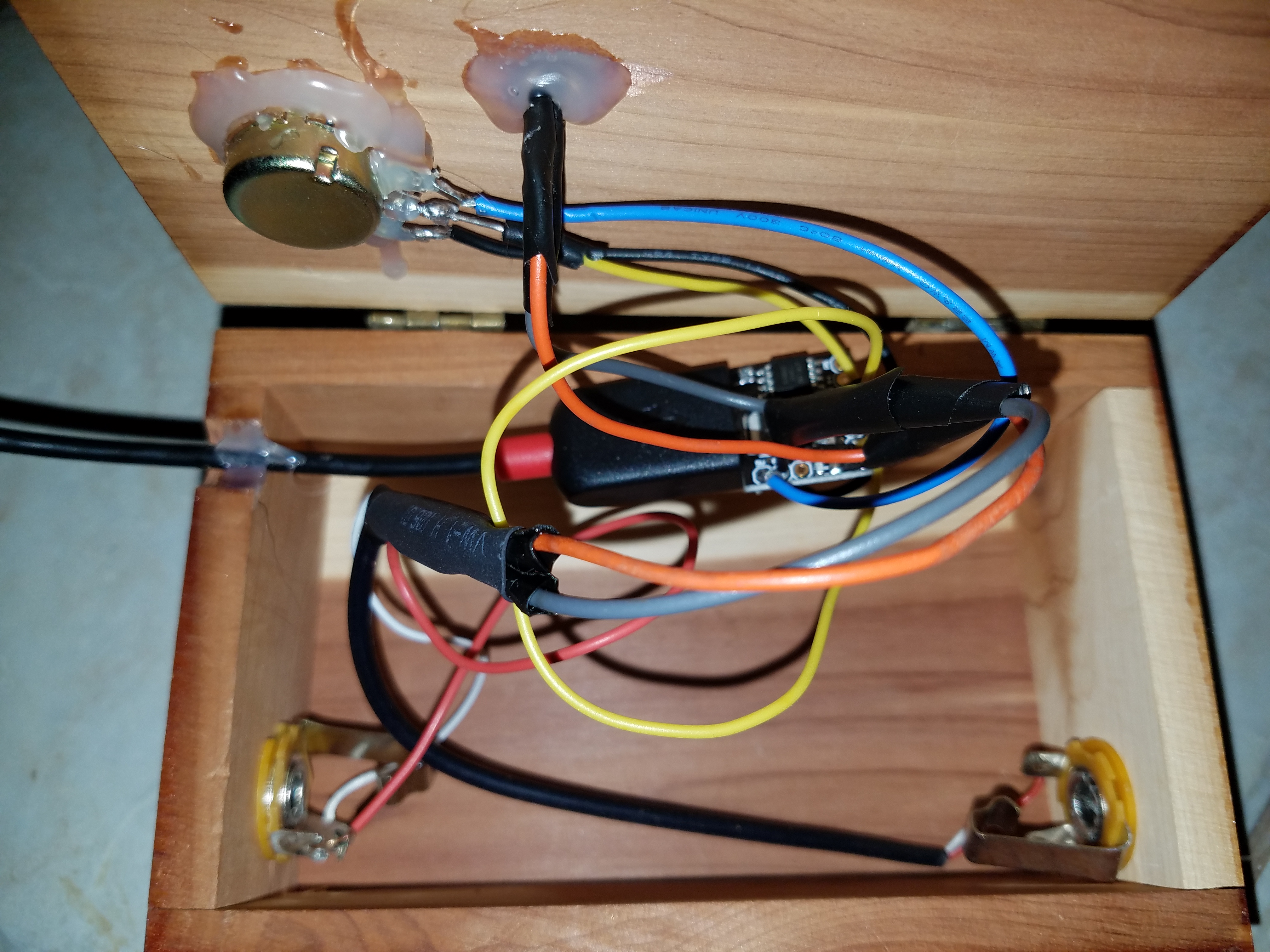 LED and photoresistor inside heat shrink, AKA vactrol