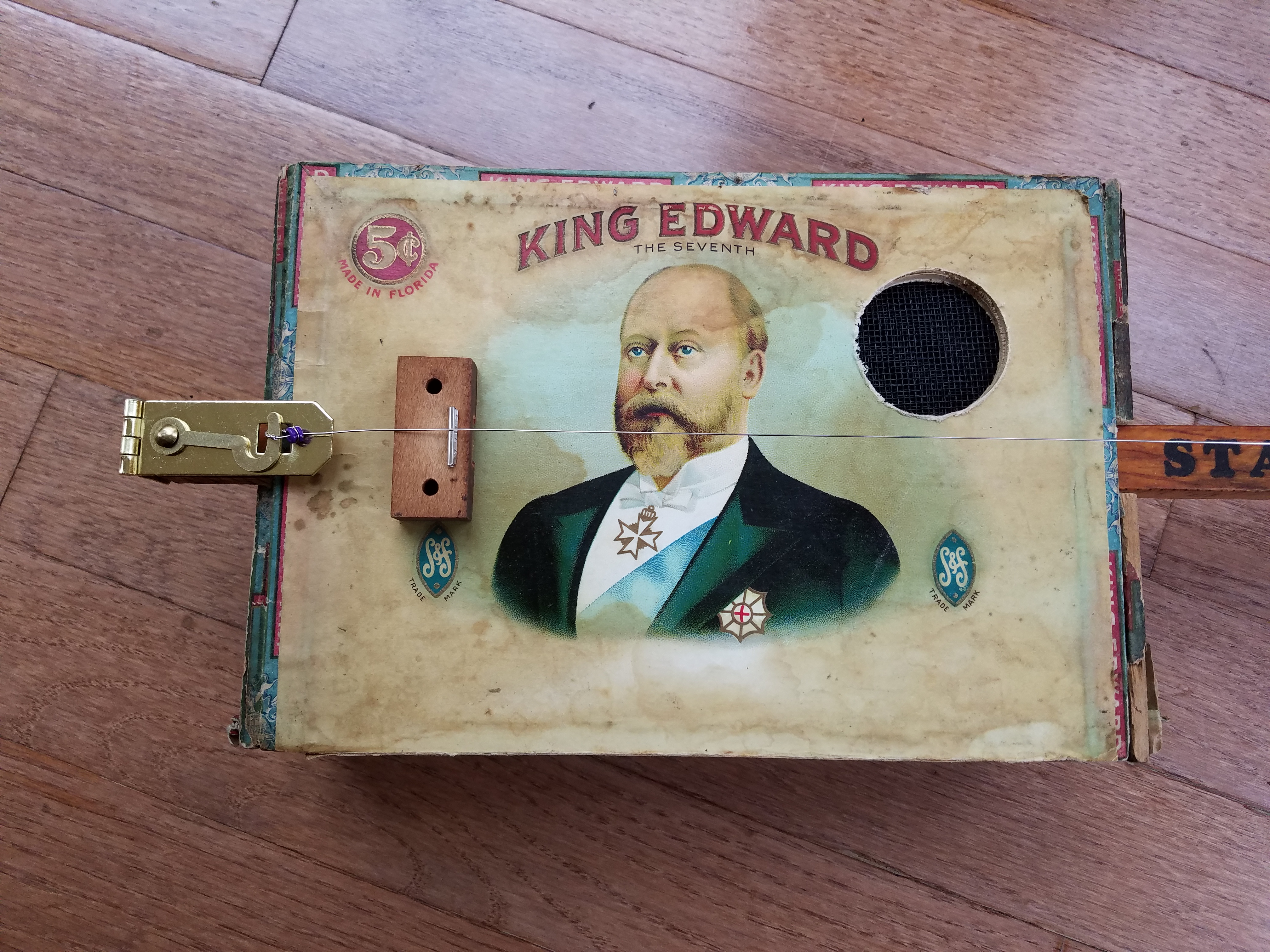 Sometimes the inside of the lid looks better than the outside so I flip them