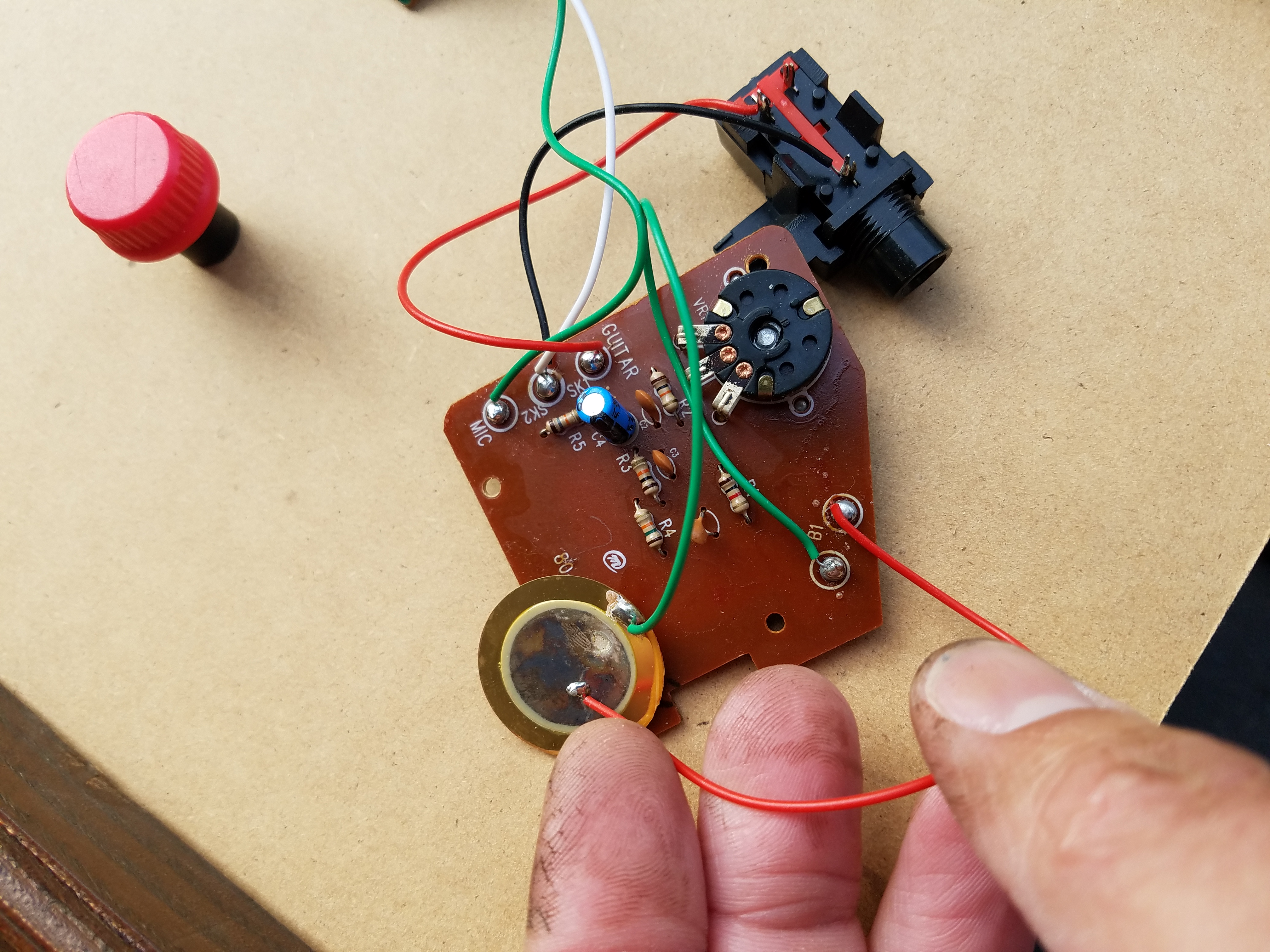The circuit from the toy guitar
