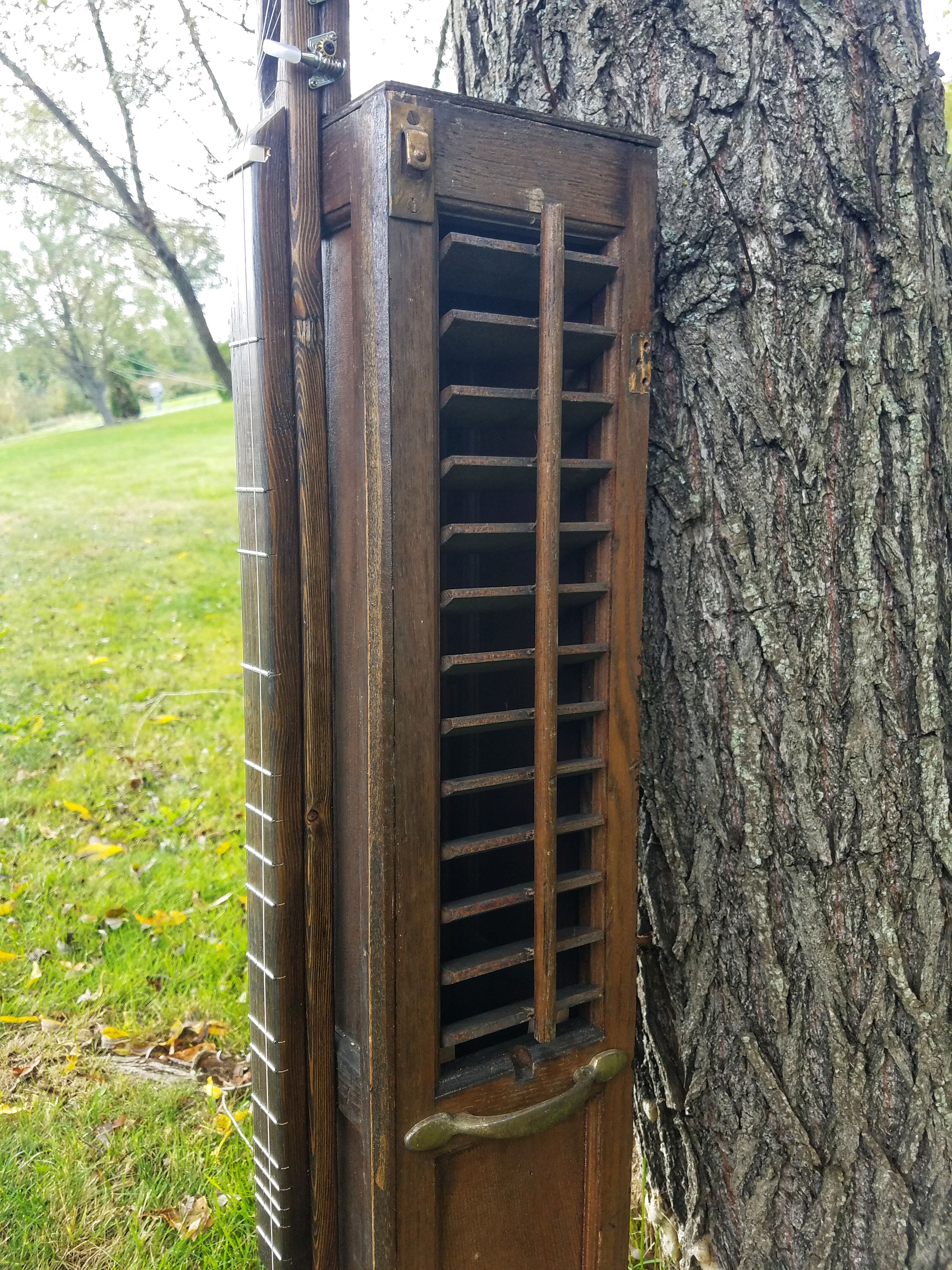 The shutters open and close