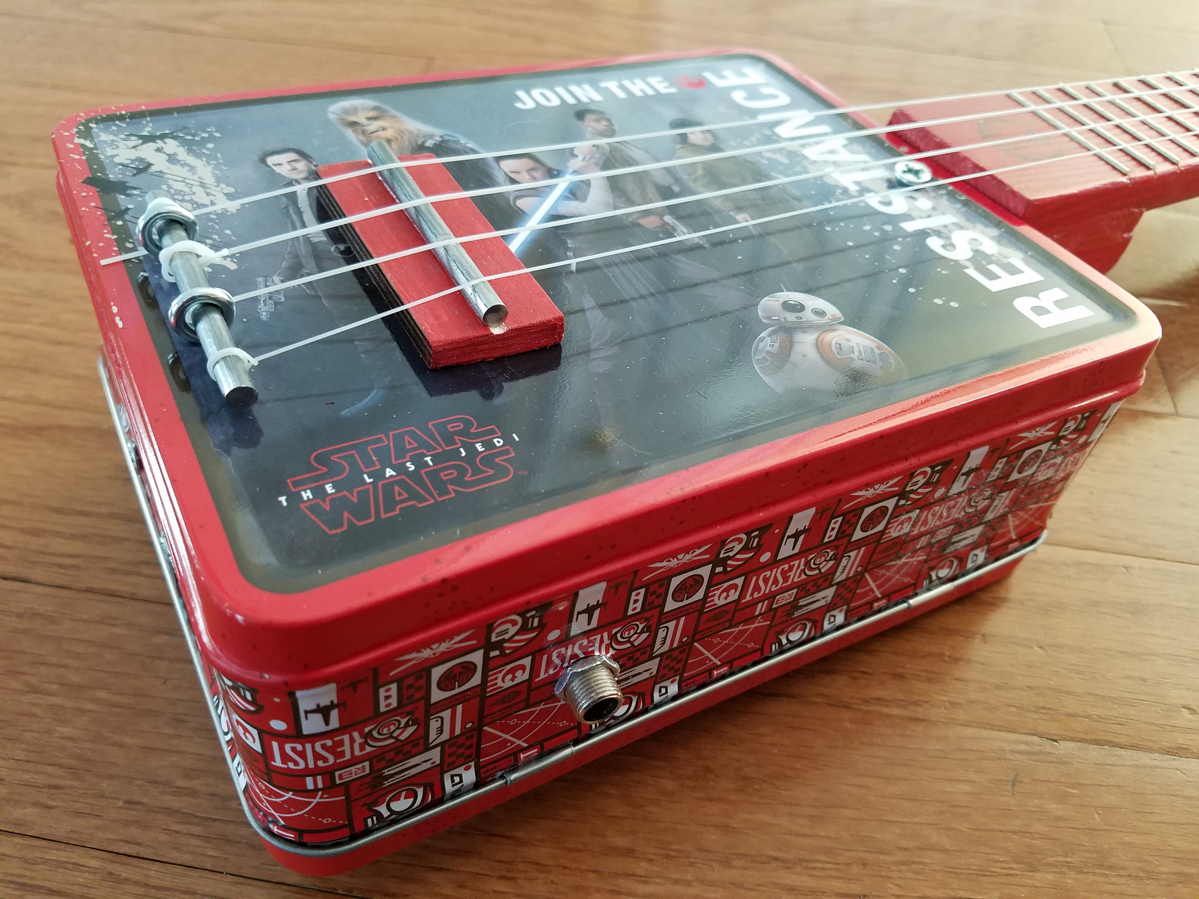 3/4″ jack for amplification